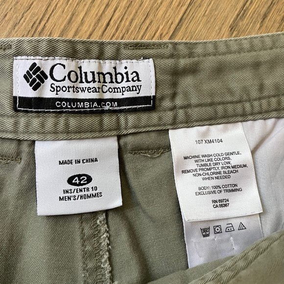 Columbia Sportwear Company Khaki Cargo Shorts 42 - Picture 2 of 4